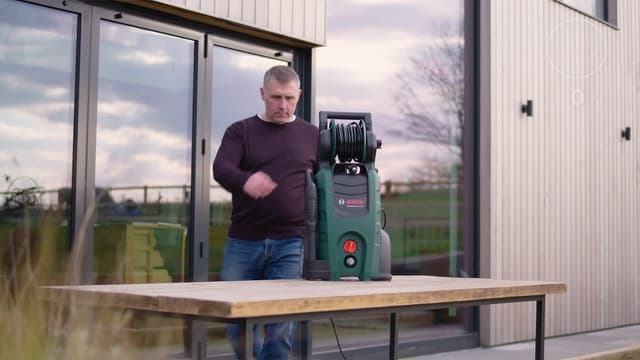 Nettoyeur haute pression Bosch AdvancedAquatak 140 pour entretien extérieur domestique